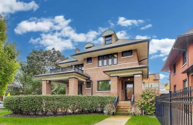 1601 W Touhy Avenue unit: 2 - 1601 West Touhy Avenue, Chicago, IL 60626