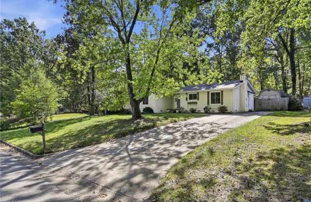 4403 Kingsland Drive Gallery 2