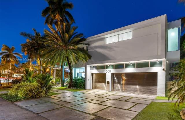 300 Royal Plaza Dr Gallery 4