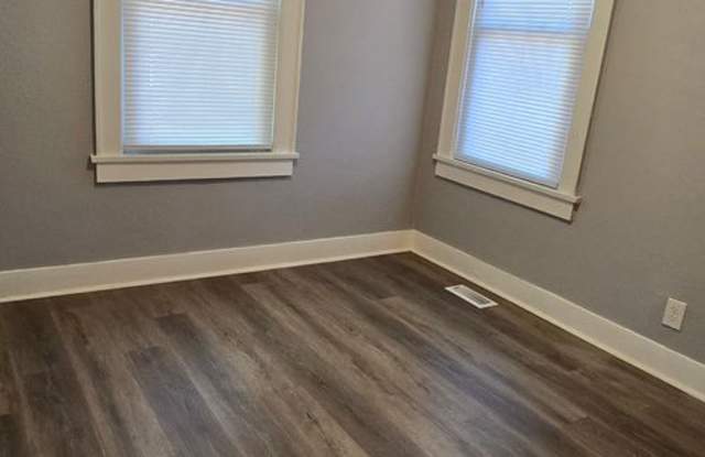 Cozy 3 Bedroom House Available! photos photos