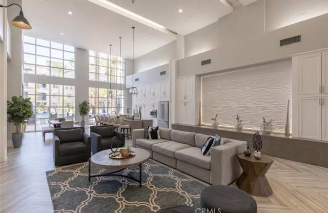 2400 Scholarship photos photos