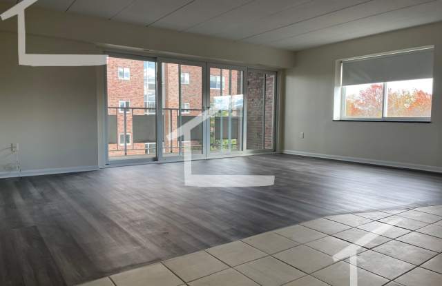 2Br/2Bth, ready to move in, Great Locaton! photos photos