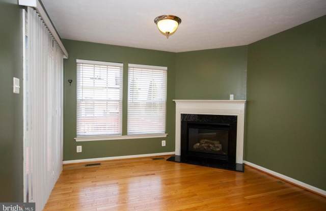 228 OLIVER HEIGHTS ROAD Gallery 4
