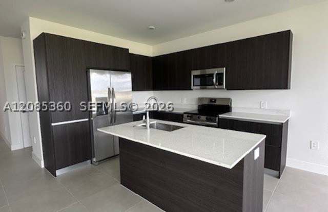 19109 SW 344th Ter Gallery 3
