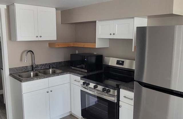 250 West 17th Street - 2 - 250 West 17th Street, Idaho Falls, ID 83402