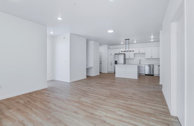 2465 62nd Avenue South - 201 Gallery 1