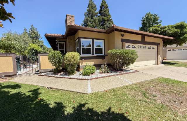 Quite Cul-De-Sac Pleasant Hill Home photos photos
