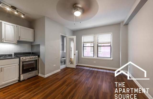 1140 North La Salle Dr. photos photos
