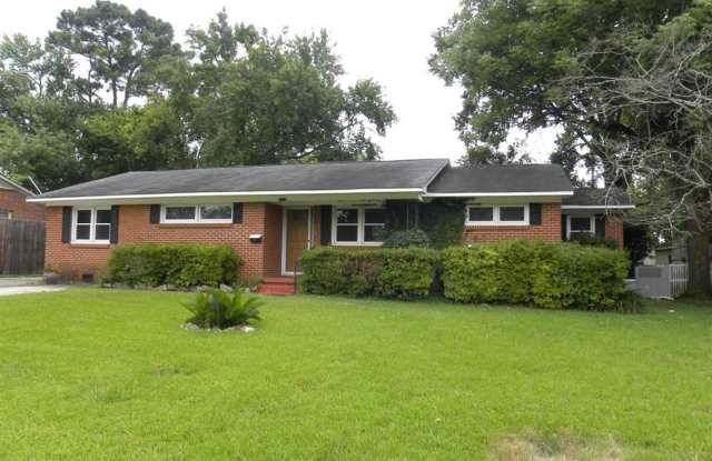 Great Location in Huntsville! - 113 Drake Avenue Southwest, Huntsville, AL 35801 Great Location in Huntsville! - 113 Drake Avenue Southwest, Huntsville, AL 35801