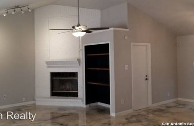 4923 Teasdale Drive Gallery 4
