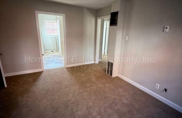 1443 Clark Avenue Apt B photos photos