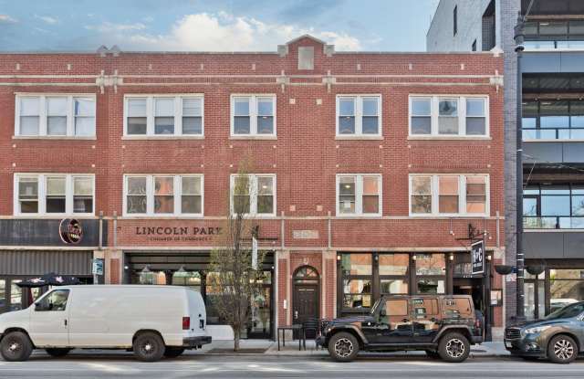 2468 N Lincoln Avenue photos photos