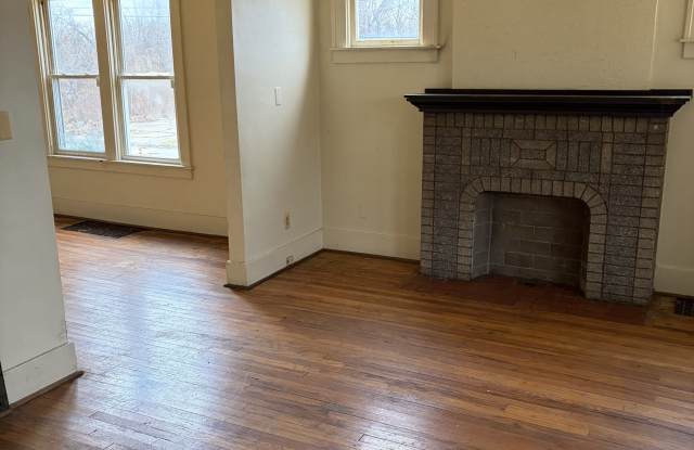 5902 Wayburn Street - 2 Gallery 3