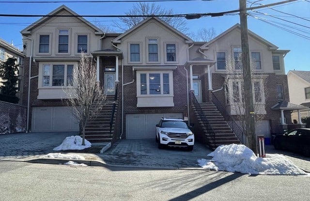1018-1022 Morningside Lane - 1018-1022 Morningside Lane, Fort Lee, NJ 07024