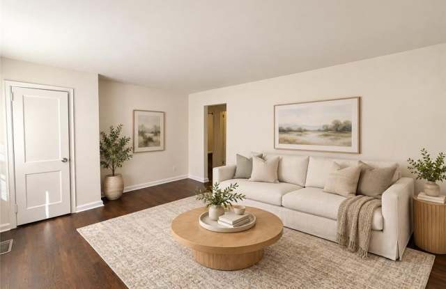 1438 Midlawn Drive Gallery 2