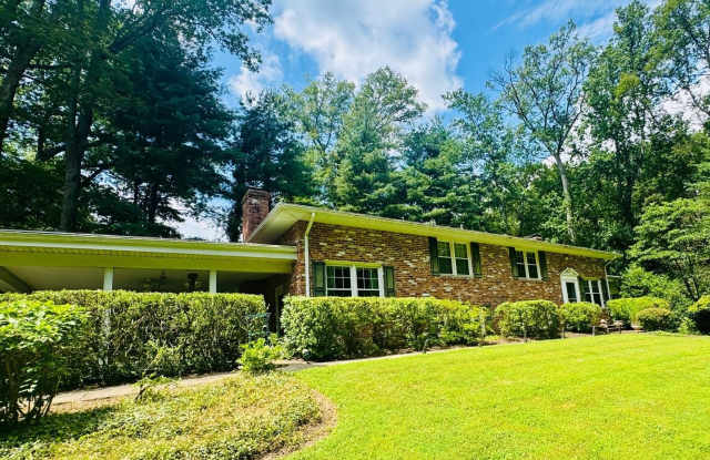 3500 BARKLEY DR photos photos