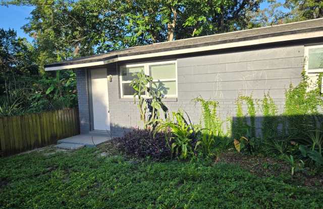 2 BEDROOM 1 BATH NEAR USF photos photos