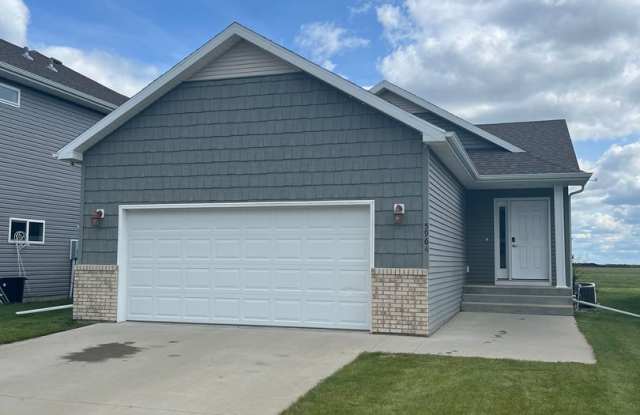 4 bed 3 bath Single Family Home photos photos