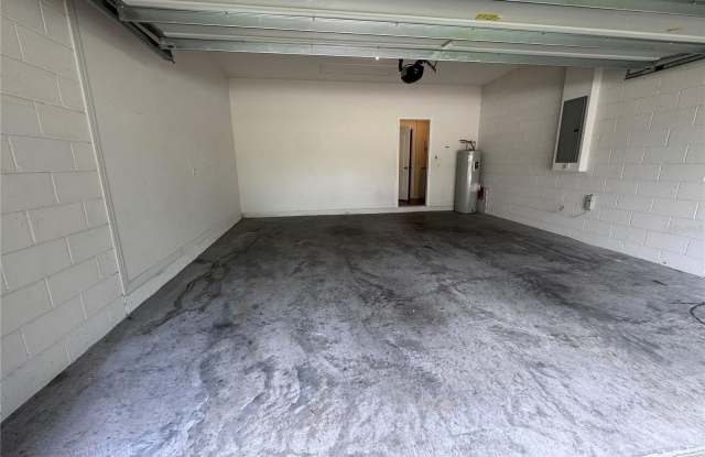 1013 EVANS Loop Gallery 2