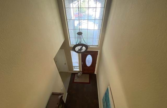 16812 Cranston Drive Gallery 3