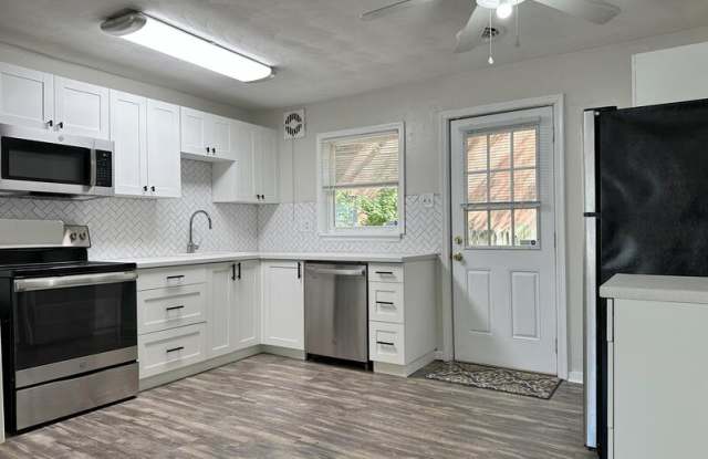 852 West 48th Street - B photos photos