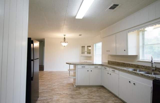 601 Atlow Drive Gallery 4