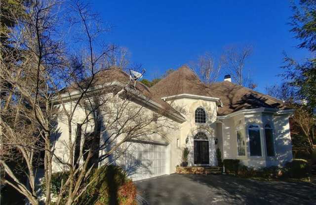 130 Stoney Ridge Drive Gallery 3