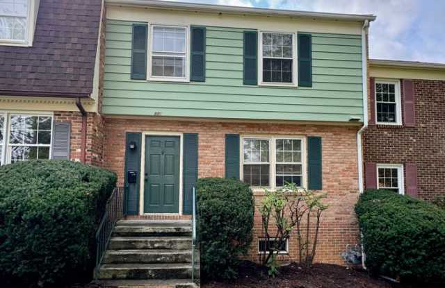 4-Bedroom, 3.5-Bath Townhome in Hethwood Community Gallery 1