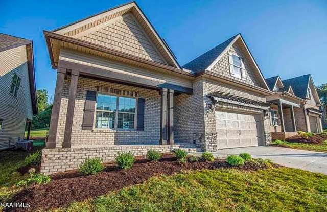 Knoxville 37931 - 4 bedroom 3.5 bath - For occupancy-call Howard Grower 865-705-0969 photos photos