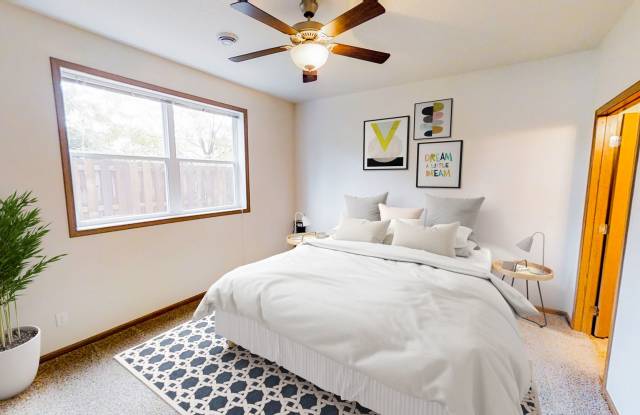 140 N. Hyland photos photos