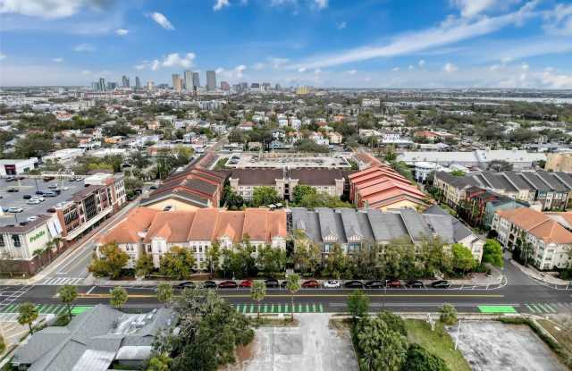 2410 W AZEELE STREET photos photos