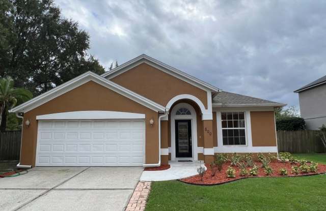 Beautiful 3/2 Home in Waterford Reserve Available NOW!!! - 500 Lakescape Court, Alafaya, FL 32828
