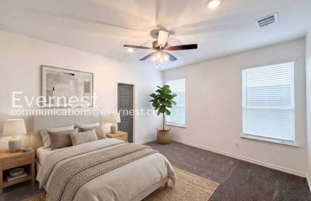 2207 Hornbeam Street Gallery 4