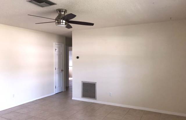 610 42nd court Gallery 4