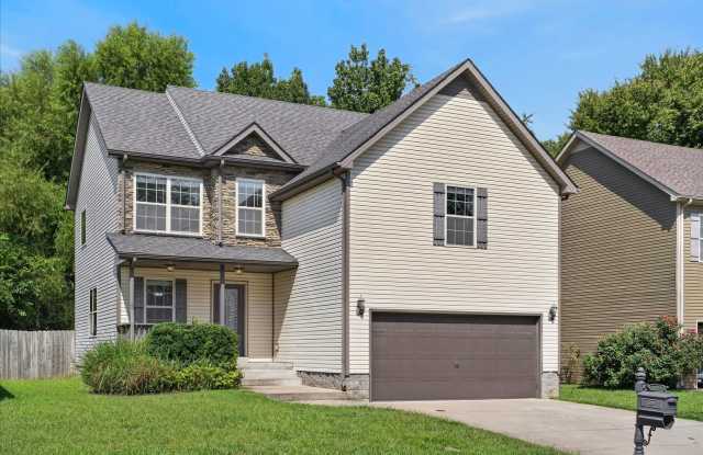 Pet Friendly Three Bedroom with Bonus! Gallery 4