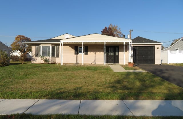 15 INDIAN PARK ROAD - 15 Indian Park Road, Levittown, PA 19057