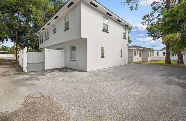 5517 GULFPORT Boulevard S Gallery 1