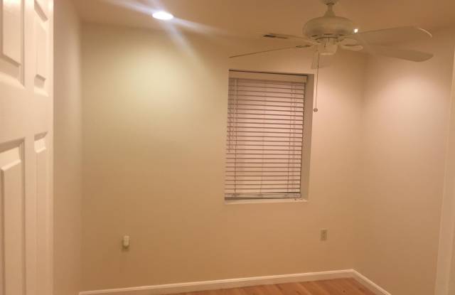 5117 A Street, S.E. #102, #102 Gallery 2