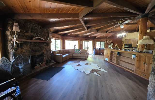 $3,500/month | 2 BD + Bonus Lower Level | 2 BA | 1,327 sq ft | 5.61 Acres | Detached 2-Car Garage photos photos