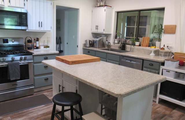 550 Bottlebrush Ct Gallery 4