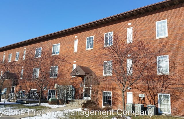 415 Grandview Court - 415 Grandview Ct, University Heights, IA 52246