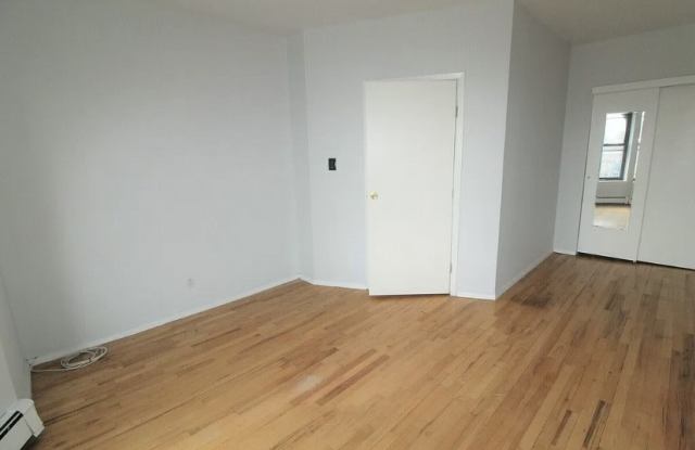 329 3rd Street Gallery 3