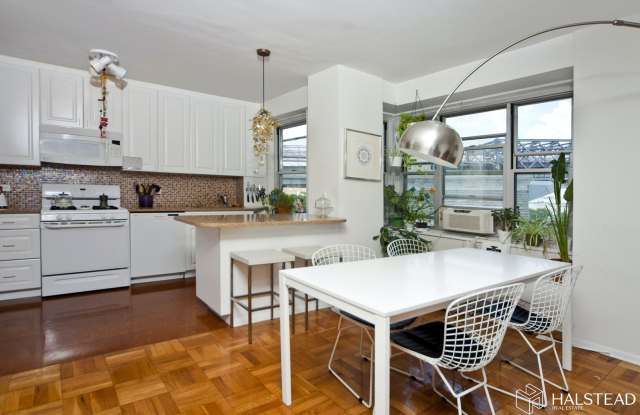 477 FDR Drive Gallery 2