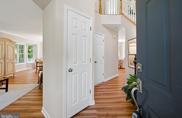 7727 ROSEBERRY FARM Drive Gallery 4
