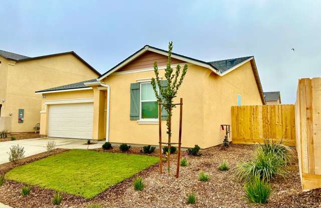4/2 Century Home In Madera Gallery 3