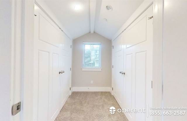 1110 Taylor Avenue North, #A Gallery 4