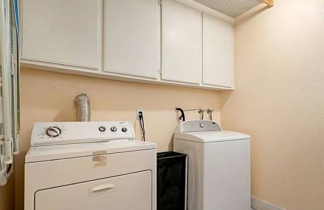 1945 Glenoaks Blvd - 1945 Glenoaks Boulevard, San Fernando, CA 91340