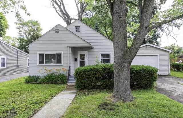 221 Kenwood Drive photos photos