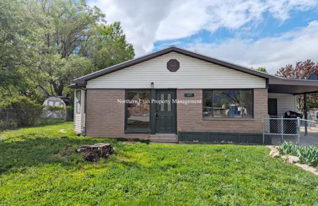 1161 Vitt Dr Frnt photos photos