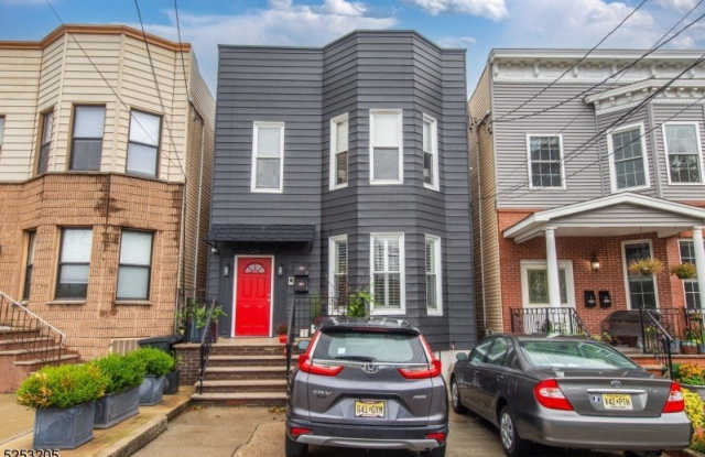 126 Highpoint Ave photos photos